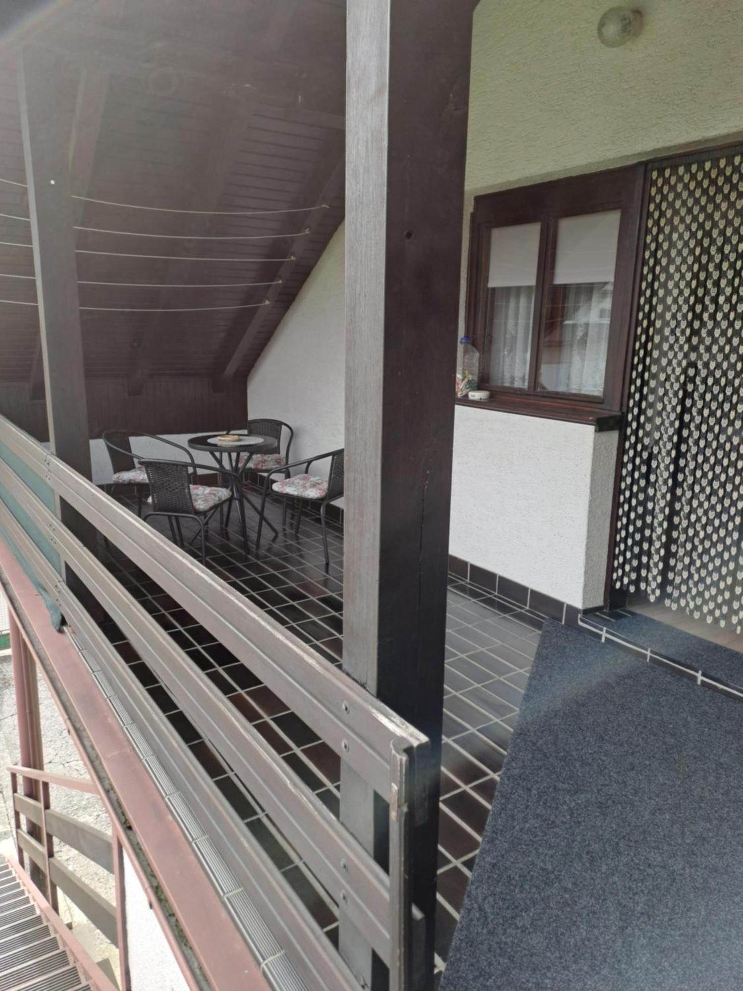 Apartman "Jagar" オグリン エクステリア 写真